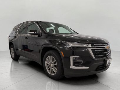 Used 2023 Chevrolet Traverse LT w/ Rear Camera Mirror Package