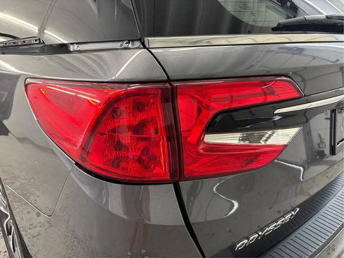 Used 2023 Honda Odyssey EX-L image 32