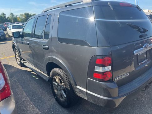Used 2007 Ford Explorer XLT image 8