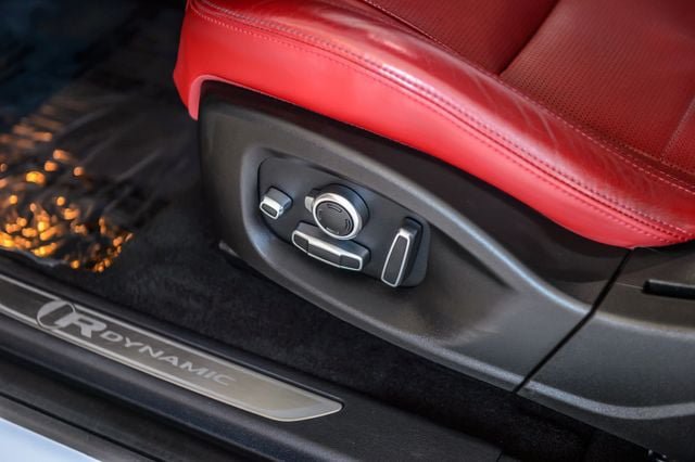 Used 2020 Jaguar E-PACE R-Dynamic HSE AWD/4WD image 39