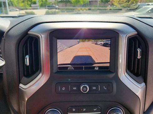 Used 2024 Chevrolet Silverado 2500 Custom w/ Custom Value Package AWD/4WD image 21