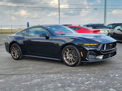 Used 2025 Ford Mustang GT Premium image 1