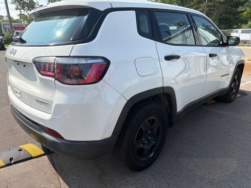 Used 2018 Jeep Compass Sport FWD image 5
