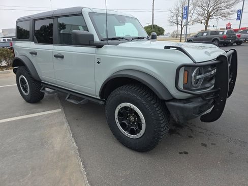 Used 2022 Ford Bronco Big Bend w/ Sasquatch Package image 8