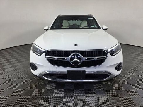 Used 2023 Mercedes-Benz GLC 300 4MATIC image 2