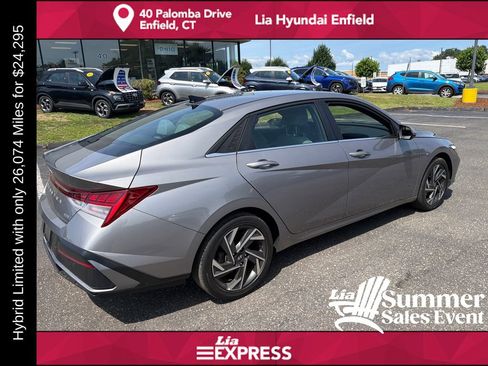 Used 2024 Hyundai Elantra Limited FWD image 3