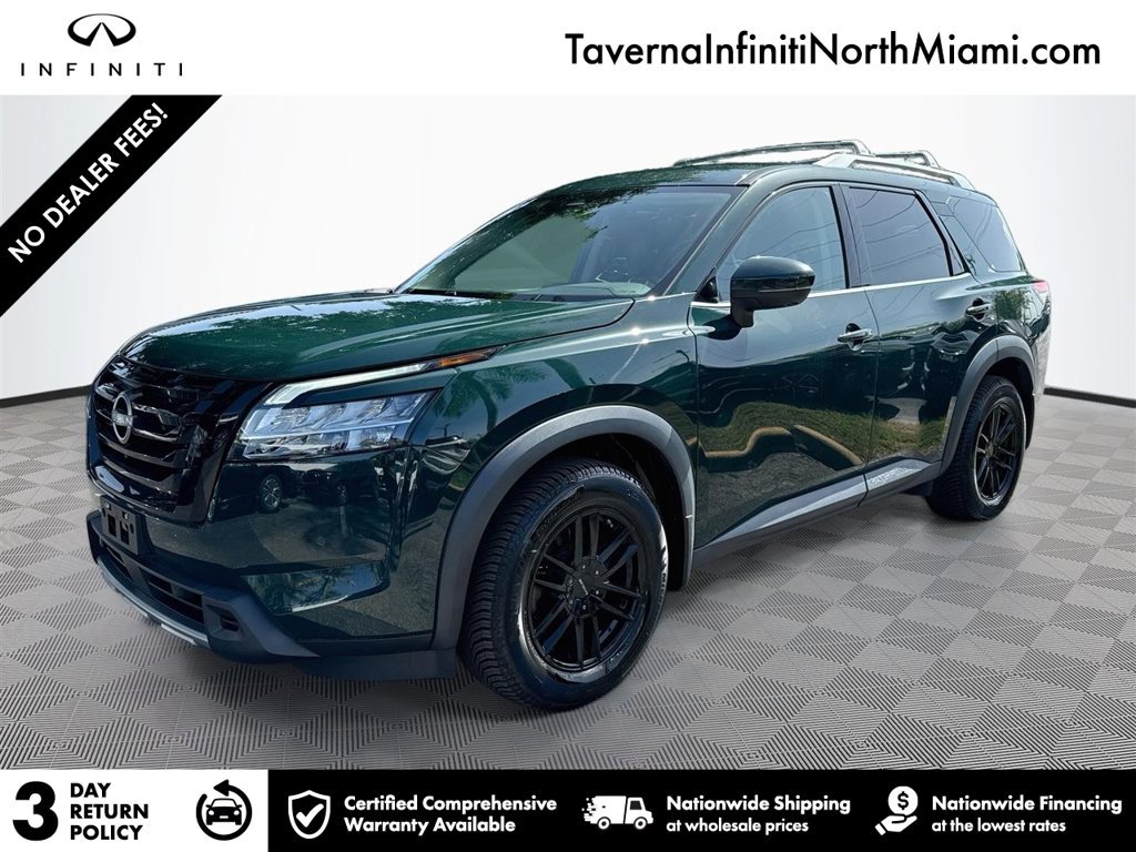 Used 2024 Nissan Pathfinder SL w/ Black Appearance Package AWD/4WD image 1