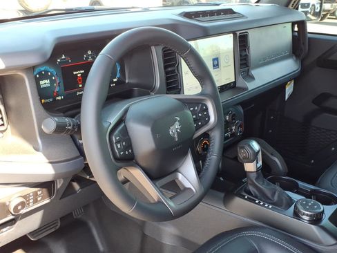 New 2026 Ford Bronco Badlands AWD/4WD image 8