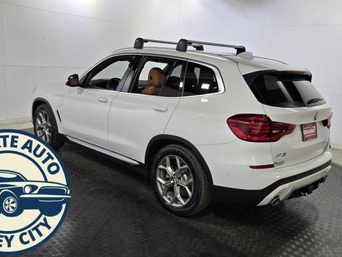 Used 2021 BMW X3 xDrive30e w/ Executive Package image 5