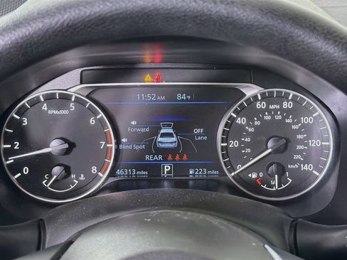 Used 2025 Nissan Altima 2.5 SV FWD image 16