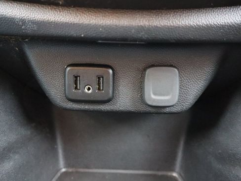 Used 2018 Chevrolet Traverse LT image 14