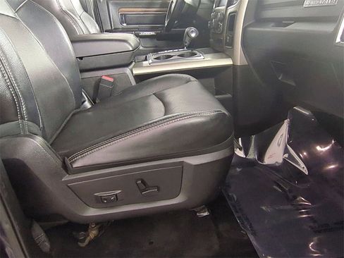 Used 2013 RAM 1500 Laramie w/ Convenience Group image 27