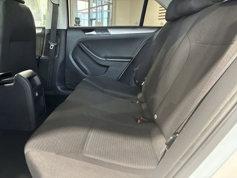 Used 2015 Volkswagen Jetta SE image 20