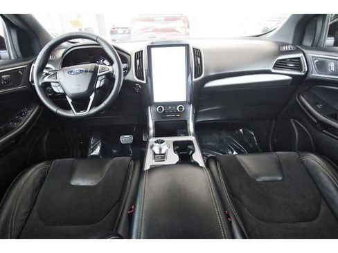 Used 2022 Ford Edge ST AWD/4WD image 8