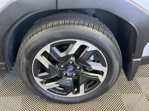 Certified 2025 Subaru Forester Limited image 13