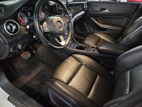 Used 2016 Mercedes-Benz CLA 250 image 10