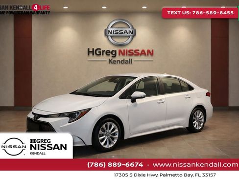 Used 2022 Toyota Corolla XLE image 1