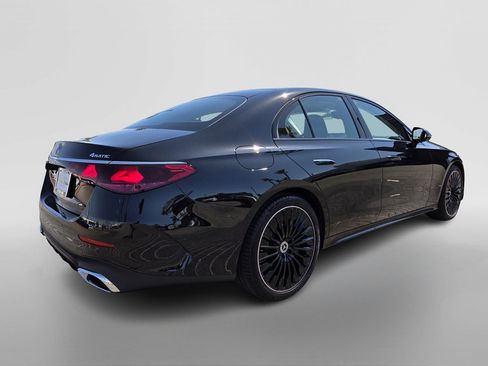 New 2026 Mercedes-Benz E 350 4MATIC Sedan image 5