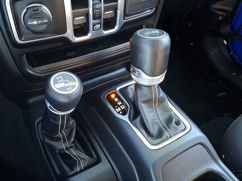 Used 2023 Jeep Wrangler Unlimited Sahara w/ Cold Weather Group AWD/4WD image 14