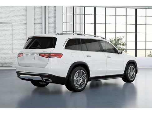 New 2026 Mercedes-Benz GLS 450 4MATIC image 22