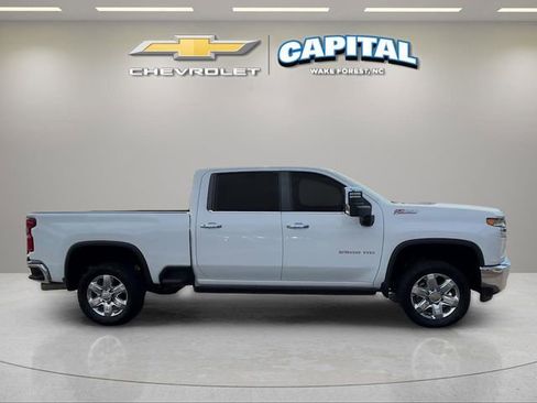 Used 2022 Chevrolet Silverado 2500 LTZ w/ LTZ Plus Package image 6