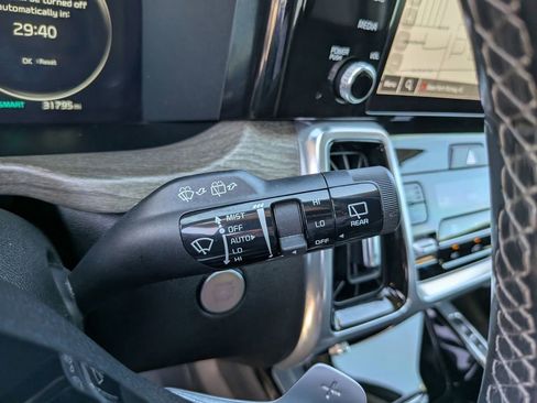 Certified 2023 Kia Sorento SX Prestige AWD/4WD image 39