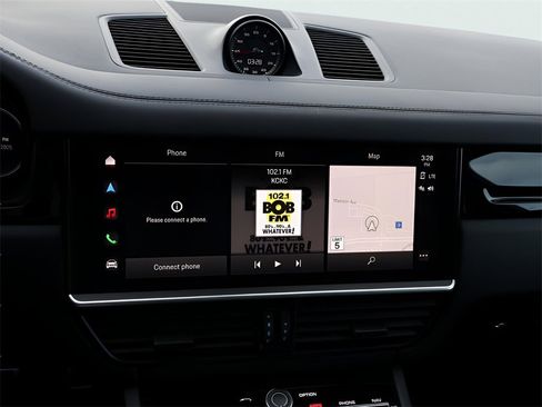 Used 2023 Porsche Cayenne GTS image 23