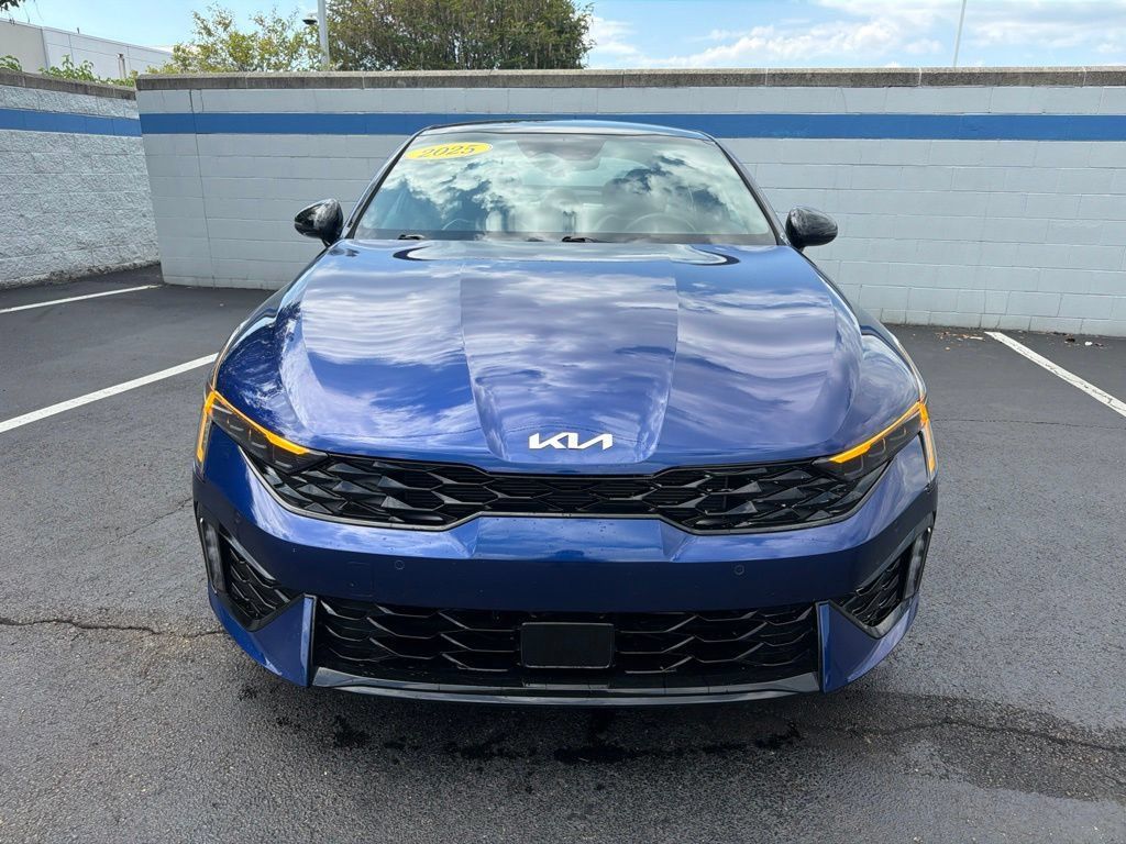 Used 2025 Kia K5 GT-Line w/ GT-Line Premium Package FWD image 8