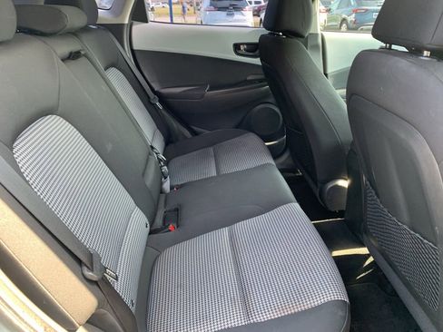 Used 2021 Hyundai Kona SE w/ Cargo Package FWD image 12