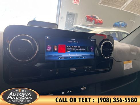 Used 2025 Mercedes-Benz Sprinter 3500 w/ Parking Package image 26
