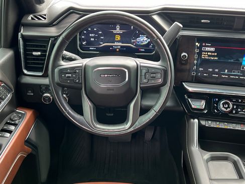 Used 2024 GMC Sierra 3500 Denali Ultimate image 11