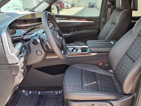 New 2026 Cadillac Escalade Platinum Sport AWD/4WD image 13