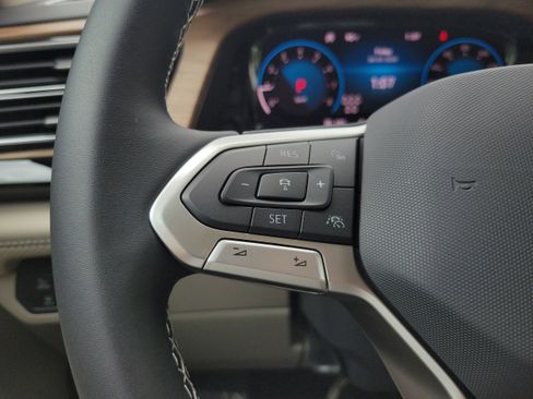 New 2026 Volkswagen Atlas SE FWD image 26