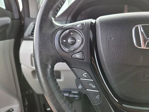 Used 2017 Honda Pilot Elite image 25