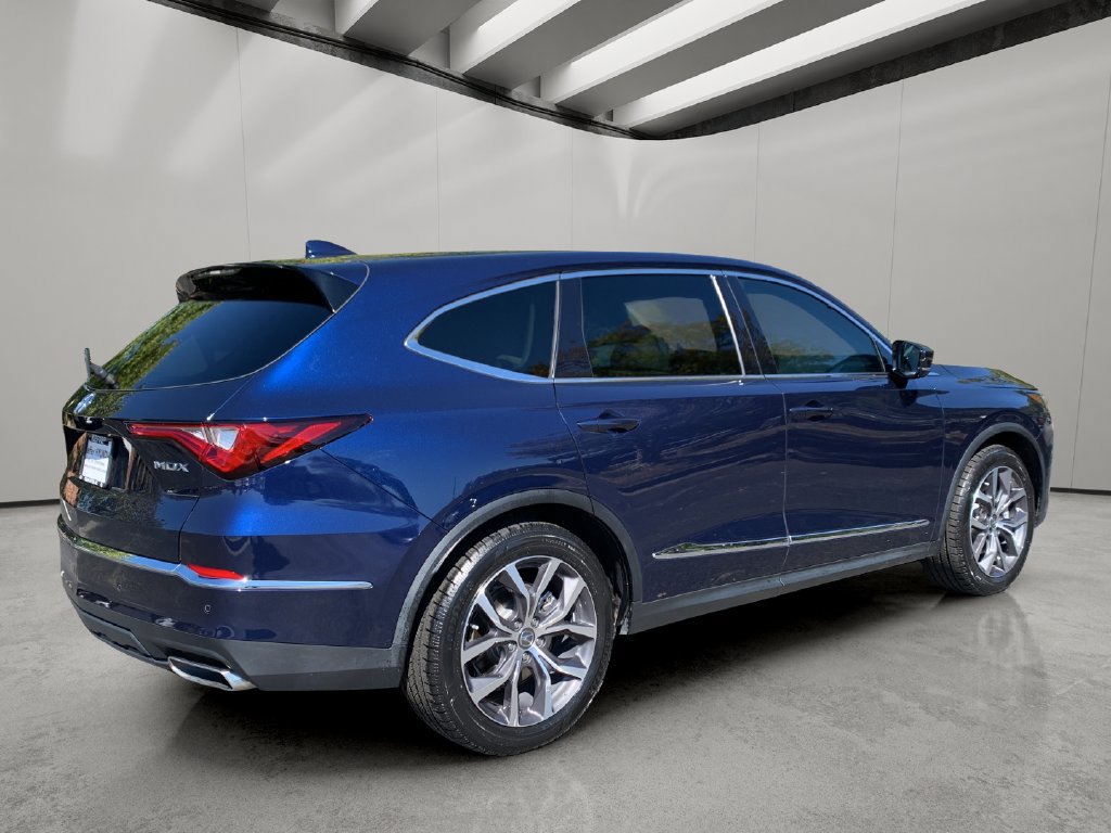 Used 2023 Acura MDX w/ Technology Package FWD image 5