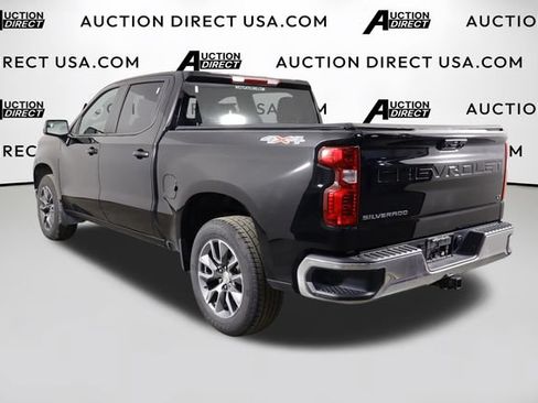 Used 2024 Chevrolet Silverado 1500 LT AWD/4WD image 36