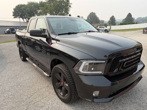 Used 2016 RAM 1500 Express w/ Black Ram 1500 Express Group AWD/4WD image 3