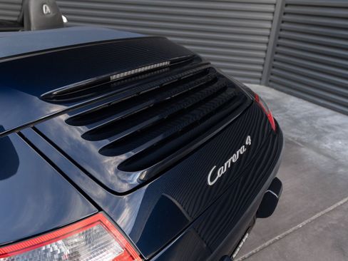 Used 2006 Porsche 911 Carrera 4 AWD/4WD image 31