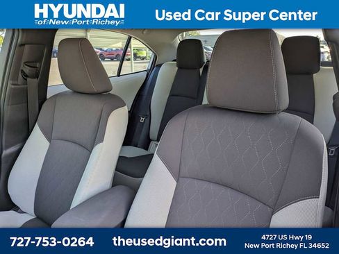 Used 2024 Toyota Corolla LE image 7