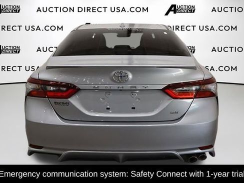 Used 2022 Toyota Camry SE image 6
