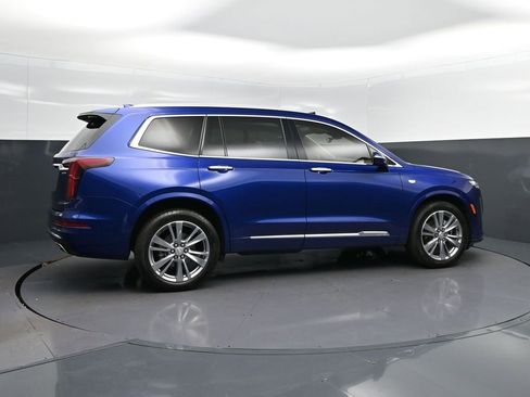 Used 2023 Cadillac XT6 Premium Luxury w/ Technology Package image 8