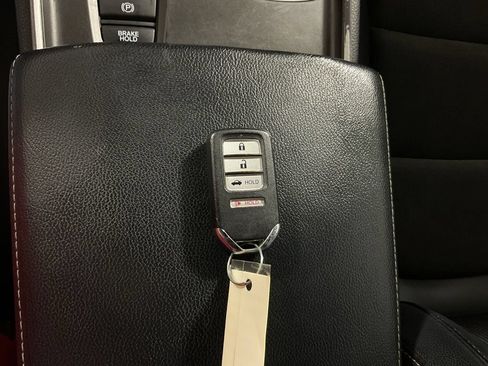 Used 2018 Honda Accord Sport image 38