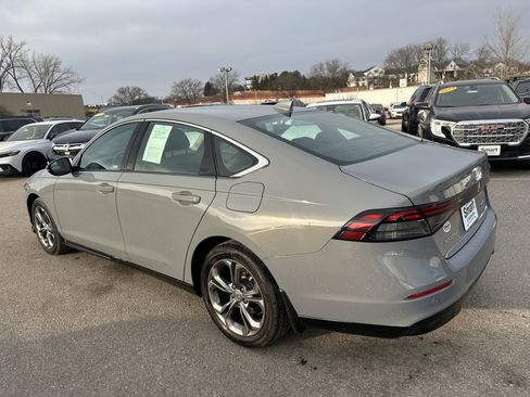 Used 2023 Honda Accord EX-L image 7