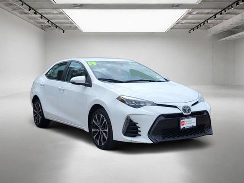 Used 2019 Toyota Corolla SE w/ Carpet Mat Package (TMS) FWD image 8