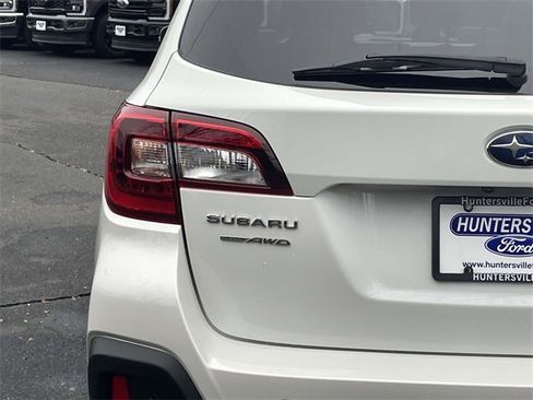 Used 2019 Subaru Outback 2.5i Limited image 31