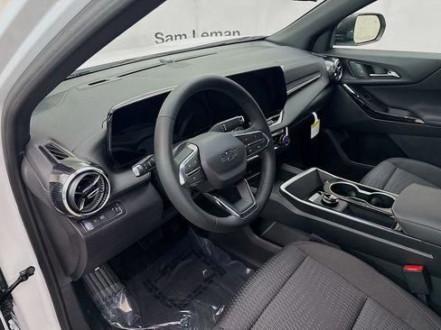 New 2026 Chevrolet Equinox LT FWD image 9
