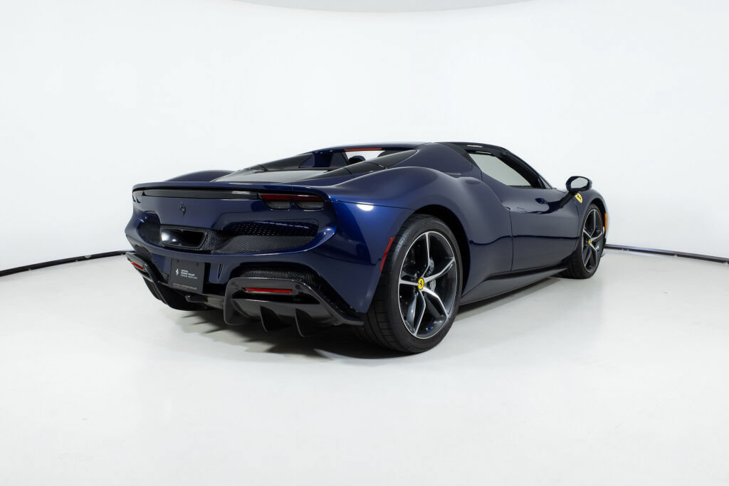 Used 2024 Ferrari 296 GTS RWD image 8