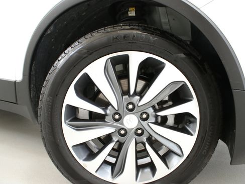 Used 2022 Buick Encore Preferred w/ Safety Package AWD/4WD image 33