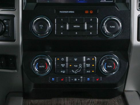 Used 2020 Ford F250 Lariat w/ Lariat Ultimate Package image 21