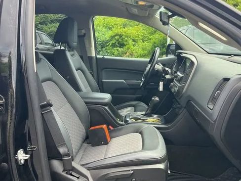 Used 2018 Chevrolet Colorado Z71 AWD/4WD image 24